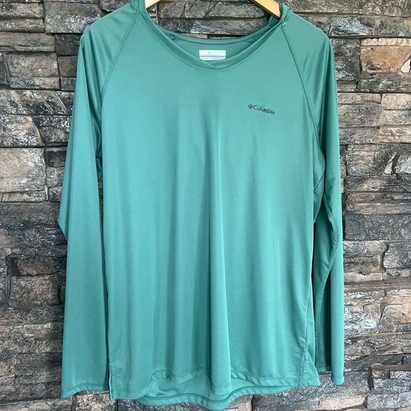 Columbia Green Performance Shirt - Picture 1 of 6